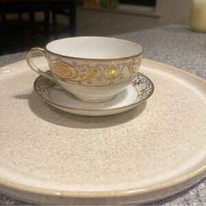 Noritake CHRISTMAS BALL 16034/175 Cup & Saucer Set(s)